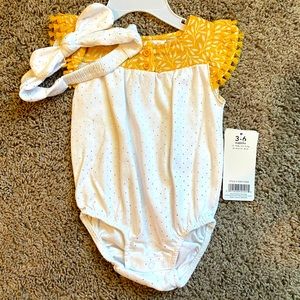 3-6 Month Baby Girl Outfit with Bow, NWT